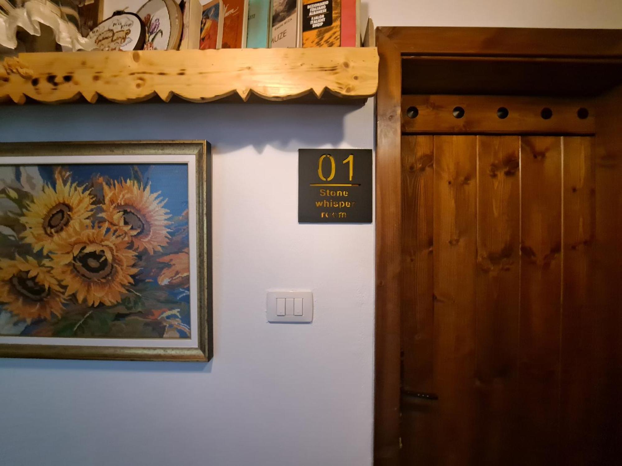 "Villa 70" Guesthouse Gjirokastër Buitenkant foto