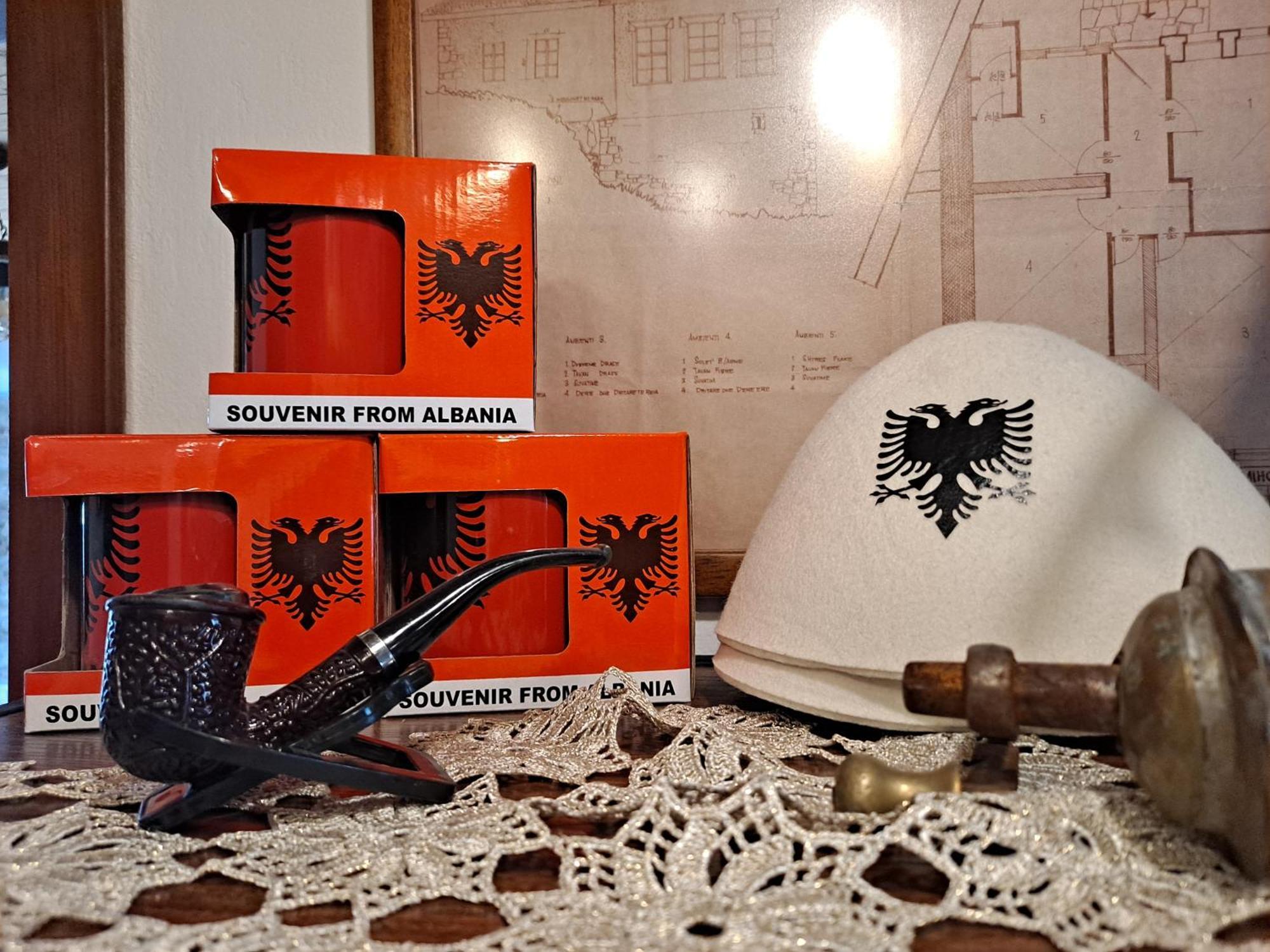 "Villa 70" Guesthouse Gjirokastër Buitenkant foto