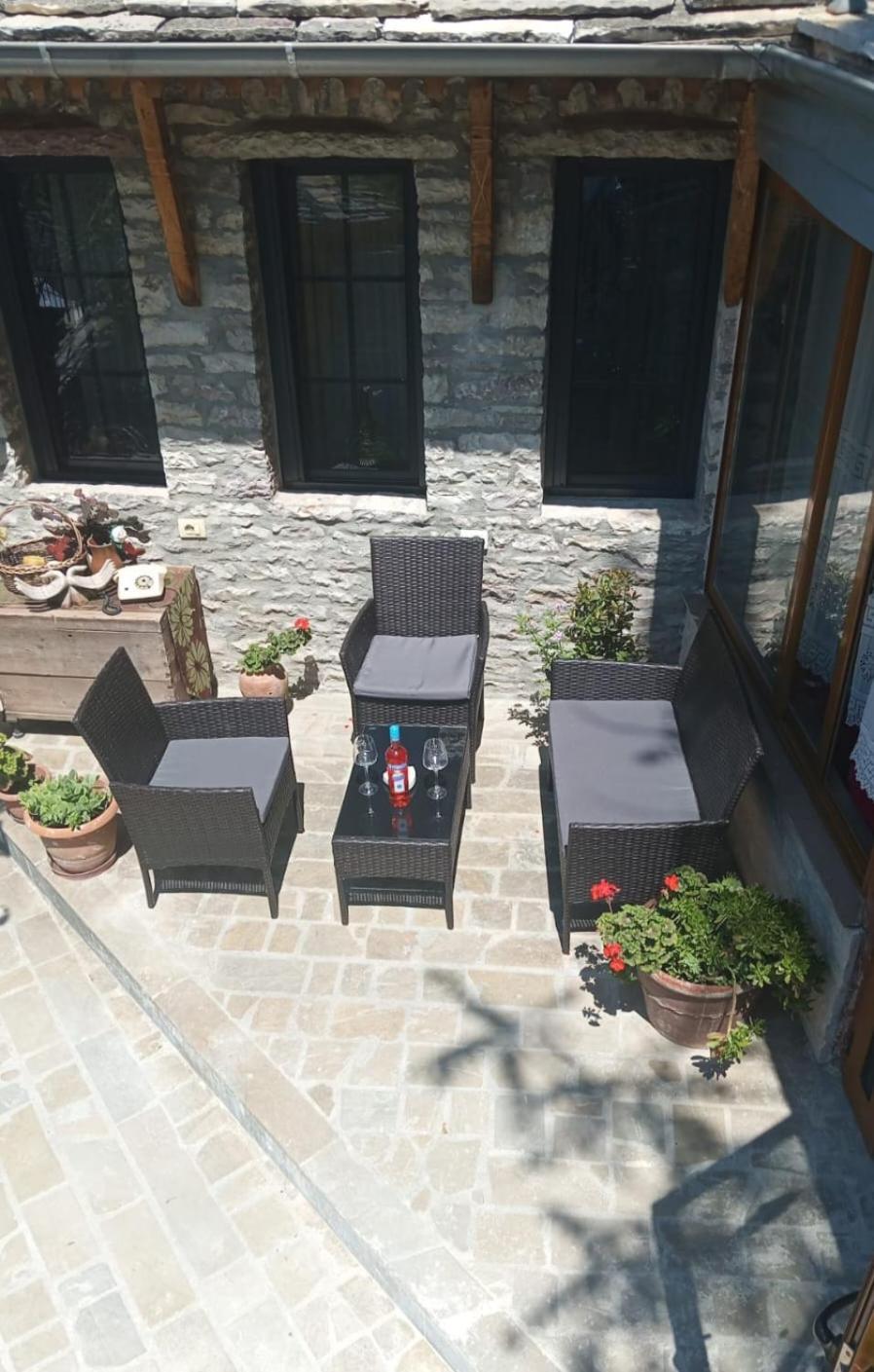 "Villa 70" Guesthouse Gjirokastër Buitenkant foto